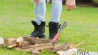 Laying It Bare in HD – Little Caprice