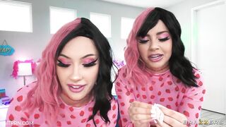 BrazzersExxtra – Sneaky Lookalike Camgirls Get Cocked – Jazmin Luv, Bella Luna, Bruce Venture